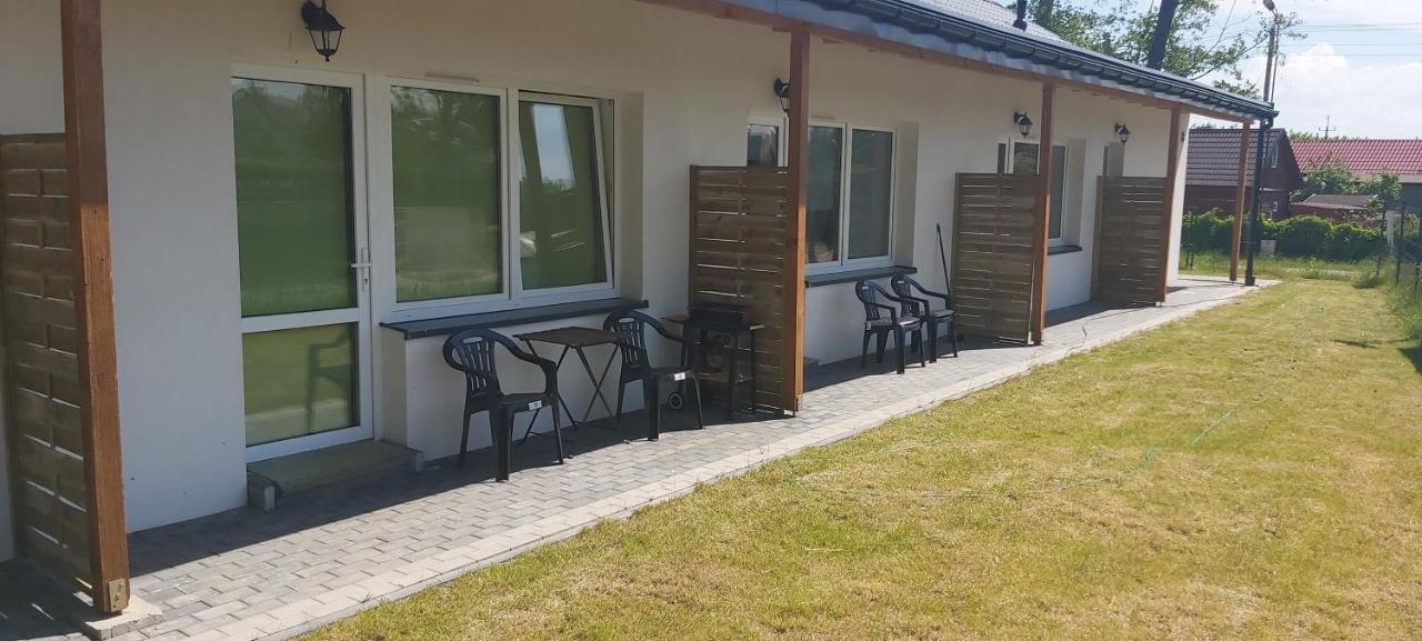 Willa Wieniotowo Przy Lesie I Plazy Ap Am Wald Und Strand Ustronie Morskie Exterior photo